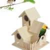Ein Vogelhaus mit Gravur ist weit mehr als nur ein Futterplatz für Meisen, Spatzen & Co. Es ist ein stilvolles Element der Gartengestaltung, ein Statement für Nachhaltigkeit und kann mit einer liebevollen Personalisierung auch ein ganz besonderes Geschenk sein. Unser Vogelhaus aus massivem Holz mit individueller Gravur vereint natürliche Materialien, funktionales Design und ästhetische Handwerkskunst in einem Produkt. Wir fertigen das Vogelhäuschen aus hochwertigem, wetterfestem Holz wie Fichte, Lärche oder Eiche. Jedes Stück wird in unserer Werkstatt von Hand verarbeitet, geschliffen und auf Wunsch mit einer Gravur Ihrer Wahl personalisiert. Ob Namen, Initialen, ein Spruch oder ein grafisches Motiv – wir bringen Ihre Idee dauerhaft per Lasergravur auf das Dach oder die Front des Vogelhauses. Das Vogelhaus ist wahlweise als Nistkasten oder Futterstation erhältlich und eignet sich hervorragend für den Einsatz auf dem Balkon, im Garten, an Bäumen, Wänden oder Geländern. Die durchdachte Konstruktion bietet heimischen Wildvögeln Schutz, Komfort und Nahrung, während Sie Ihren Außenbereich dekorativ bereichern. Anwendungsbereiche: Garten- und Balkondekoration Tierfreundliche Gestaltung von Naturflächen Geschenkidee für Naturfreunde, Kinder & Senioren Firmengeschenke mit Gravurlogo Hochzeits- oder Geburtstagsgeschenk mit Namen & Datum Vorteile auf einen Blick: 💚 Handgefertigt aus natürlichem Holz ✍️ Individuelle Gravur auf Wunsch (z. B. Namen, Logo, Motiv) 🦜 Wetterfest und langlebig 🛍️ Einzigartiges Geschenk für jede Jahreszeit 🧓 Fördert den Artenschutz und die Artenvielfalt im Garten Produktdetails: Material: Massivholz (z. B. Lärche, Fichte, Eiche) Maße: ca. 25×25×30 cm (je nach Modell) Farbe: Natur, lasiert oder farbig bemalt Befestigung: Aufhängung oder Bodenständer möglich Extras: Regen- und UV-Schutz durch Ölung/Lackierung Personalisierung & Gravur: Ihre individuelle Gravur erfolgt wahlweise: auf dem Dach auf der Frontplatte auf einer Holzplakette Designbeispiele: "Willkommen im Garten der Familie Müller" "Hier wohnt Familie Meise" "Für Opa Franz zum Geburtstag 2025" Firmenlogo oder einfache Grafiken (SVG, PDF) Warum ein graviertes Vogelhaus verschenken? Ein personalisiertes Vogelhaus ist ein emotionales, nützliches und nachhaltiges Geschenk, das in Erinnerung bleibt. Ob als Weihnachtsgeschenk, zur Einweihung, als Hochzeitsdeko oder für sich selbst: Es zeigt Liebe zur Natur und Individualität. Es regt Kinder zur Beobachtung der Tierwelt an, verschönert Terrassen, Gärten oder Balkone und bietet gleichzeitig kleinen Wildvögeln Schutz vor Wind, Regen und Raubtieren. Jetzt bestellen – nachhaltig und persönlich! Nutzen Sie unser Anfrageformular oder senden Sie uns Ihre Gravurwünsche direkt per Nachricht. Wir erstellen auf Wunsch ein digitales Vorschau-Mockup und beginnen nach Ihrer Freigabe mit der Anfertigung. Rabatte für Sammelbestellungen, Hochzeiten, Firmenkunden möglich.