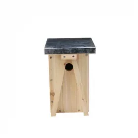 Massives Vogelhaus mit präziser Gravur gefertigt für Vogelliebhaber und Gartenfreunde