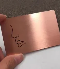 Lasergravierte Metallkarte mit Firmenbranding