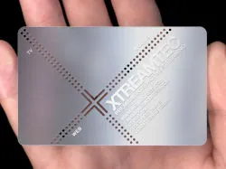 Kunstvoll gravierte Visitenkarte aus Metall