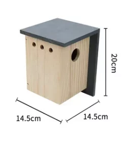 Geschnitztes Vogelhaus mit Namensgravur handgefertigt für einzigartige Geschenke