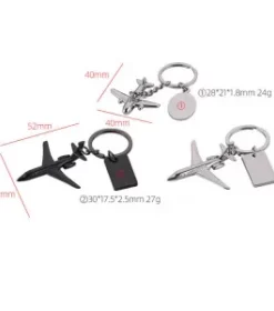 Metall-Schlüsselanhänger im Design eines Passagierflugzeugs