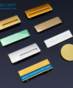 Namensschild mit nachhaltiger Holzgravur für Umweltbewusste ideal für Gastronomie oder Hotels