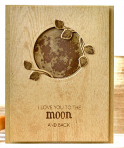 Multifunktionale Holzkarte mit Gravur nutzbar als Geschenkanhänger Tischkarte oder Deko