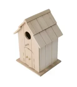 Vogelhaus mit Gravur aus massivem Holz für individuelle Gartengestaltung mit persönlicher Note