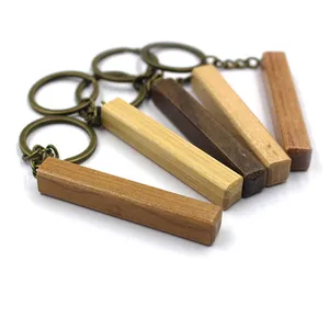 Personalisierter Herzanhänger Holz
