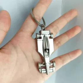 Autoförmiger Schlüsselanhänger aus Metall oder Kunststoff