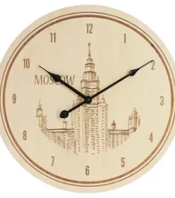 Personalisierte Wanduhr aus Massivholz für besondere Anlässe