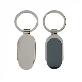 Metallanhänger mit neutralem Design