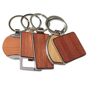 Holz-Schlüsselanhänger mit Karabiner