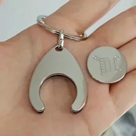 Schlüsselring mit stabilem Jetonhalter