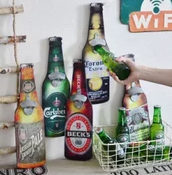 Schiefertafellook auf graviertem Holzschild