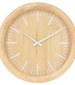 Wanduhr mit mattierter Oberfläche und filigraner Gravur