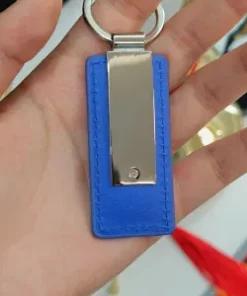 Individueller Lederanhänger mit Namen für Vatertag