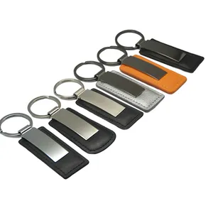 Moderner Leder-Schlüsselanhänger als Geschenk für Muttertag