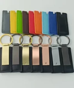 Moderner Leder-Schlüsselanhänger in Handarbeit gefertigt für Geburtstag