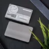Aluminiumkarte mit polierter Gravur
