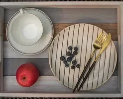 Tagesstarttablett mit Frühstücksgruß