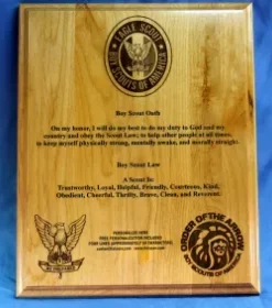 Graviertes Holzschild für Kräuterbeet