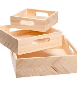 Familienwappen auf Tablett graviert