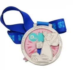 Kinder-Medaille aus Holz mit Motiv