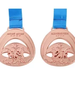 Wertige Holzmedaille mit Logo-Gravur