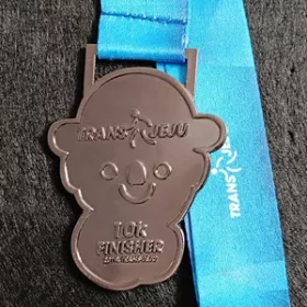 Abschlussmedaille für Schulklassen
