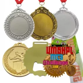 Acrylmedaille mit buntem Band