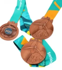 Abschlussmedaille mit Schulname