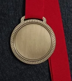 Sportpreis aus Acryl mit Laserschnitt