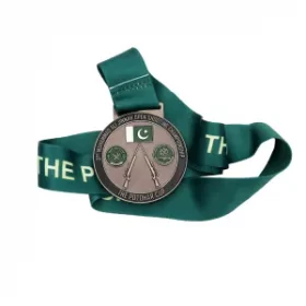 Preisverleihungsplakette mit Satinband