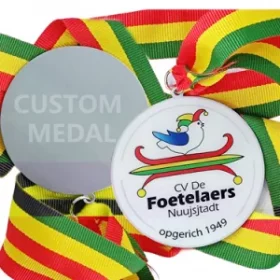 Festliche Abschlussmedaille