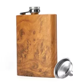 Gravierte Flachmänner mit Namen – Persönliche Geschenke für Familie und Freunde