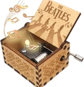 Exklusive Teebox aus Holz mit Gravur – Dekorative Teebox mit Gravur