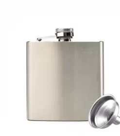 Flachmann mit Gravur – Praktisches Accessoire mit persönlicher Note