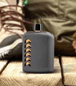 Gravierte Flachmänner als Geschenk – Individuell gestaltet für Kunden und Mitarbeiter