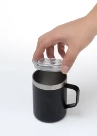 Exklusive Kaffeetassen und Becher mit Gravur – Individuelles Präsent für Mitarbeiter