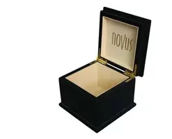 Premium Holzbox für Tee mit Gravur – Edle Box mit Wunschgravur