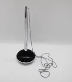 Gravierte Kugelschreiber personalisieren – Firmenpräsente mit individuellem Branding