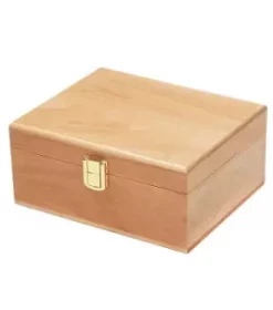 Holzbox mit Logo oder Text gravieren – Edle Box mit Lasergravur