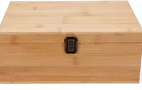 Handgemachte Holzbox personalisiert – Holzbox mit personalisiertem Design