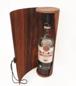 Handgemachte Weinbox aus Holz personalisiert – Edle Box mit Wunschgravur für Wein