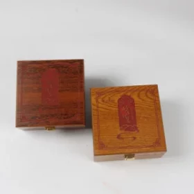 Premium Holzbox mit Namensgravur – Elegante Box für persönliche Andenken