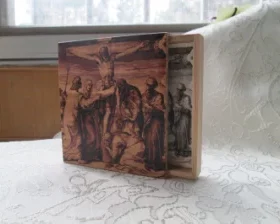 Nachhaltige Holzbox mit individueller Gravur – Unvergessliches Geschenk für Familie und Freunde