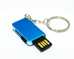 Robuster Speicherstick mit Metallgehäuse mit Drehmechanismus