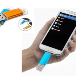 Moderner USB Drive gebürstetes Metall mit Logo