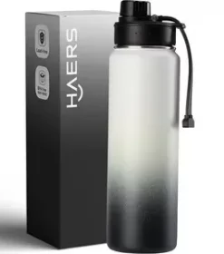 Edelstahlflasche mit Namensgravur – Praktisches Accessoire für Studenten