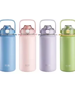 Nachhaltige Edelstahlflasche mit individueller Gravur – Individuelles Werbemittel für Firmenkunden