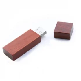 Holz-USB-Stick mit Lasergravur als langlebiger und exklusiver Datenträger
