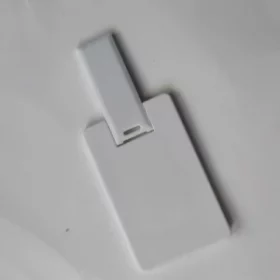 Stilvoller USB-Stick im Kreditkartenformat mit beidseitiger Personalisierung